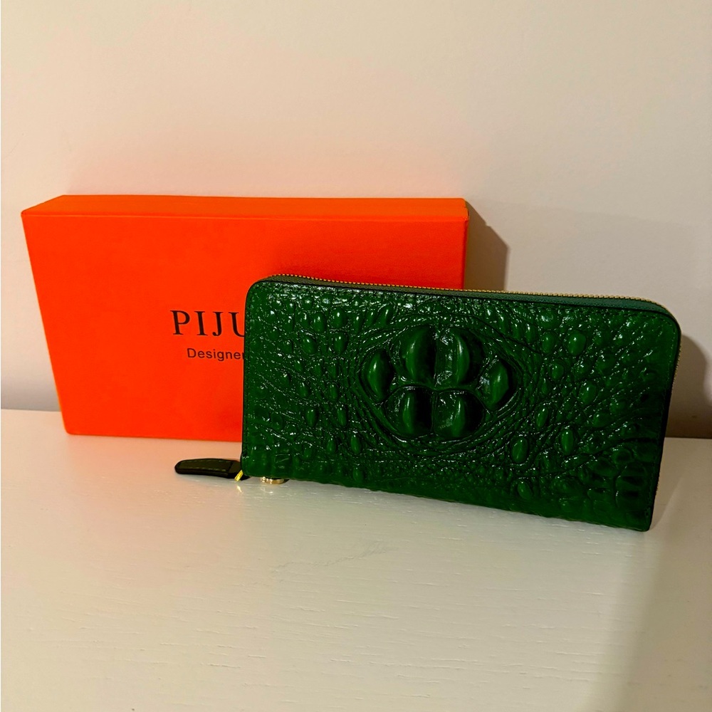 Brand new wallet